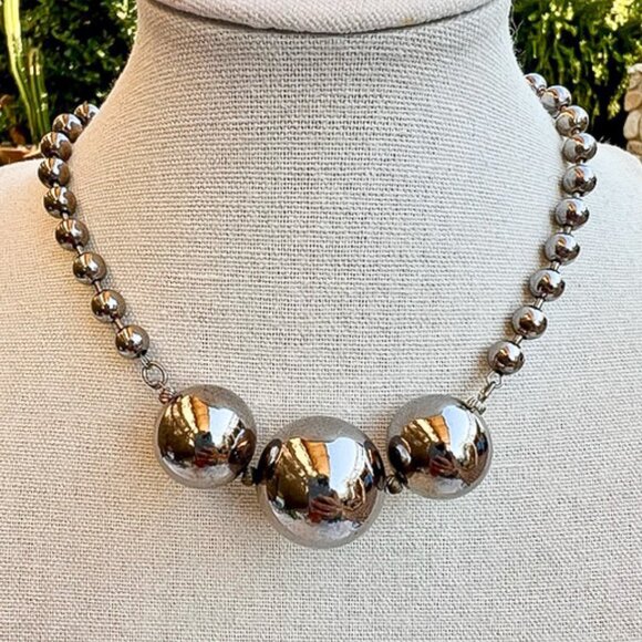 Vintage Jewelry - Vintage Chrome Ball Choker Necklace